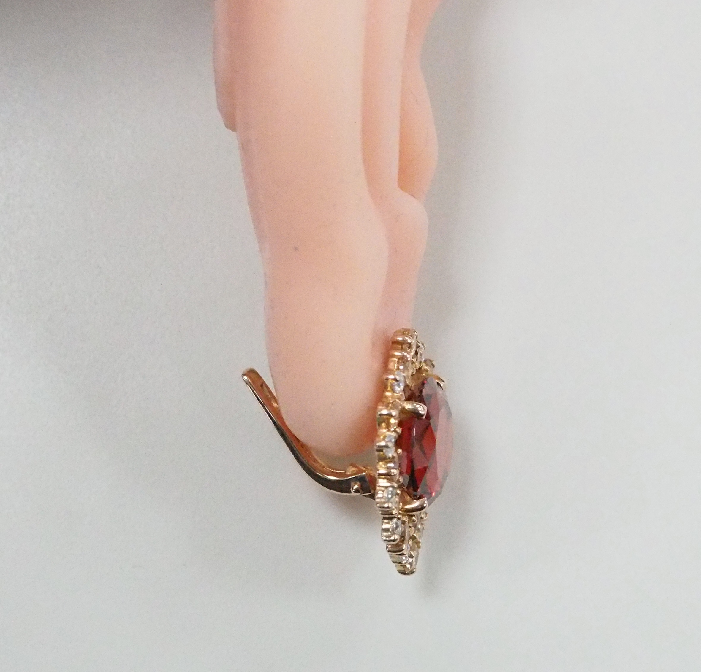 Серебряные серьги с кварцем